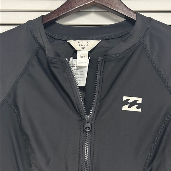 Billabong Beach Babe Black Long Sleeve Zip Front Onepiece Swimsuit - Picture 5 of 6